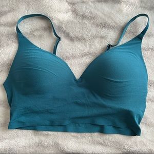 Victoria’s Secret Pink - wireless push up (Medium)